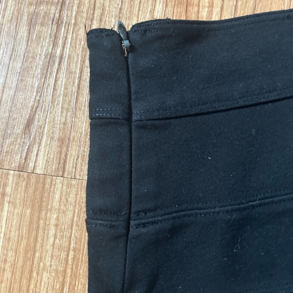 Athleta Black A-Line Skirt Sz 10 - Picture 4 of 6
